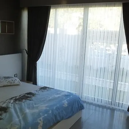 Apartment Han-de Homes *
